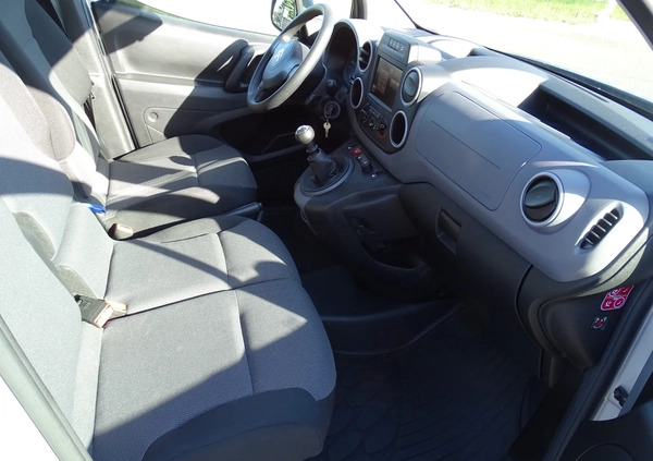 Citroen Berlingo cena 64575 przebieg: 51000, rok produkcji 2018 z Wolbrom małe 436